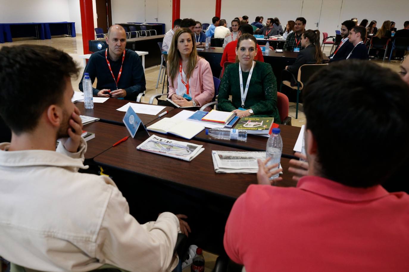 Los 50 seleccionados reciben instrucciones prácticas de las empresas más punteras de la provincia en la segunda edición de este proyecto, que se celebra en el Palacio de Ferias