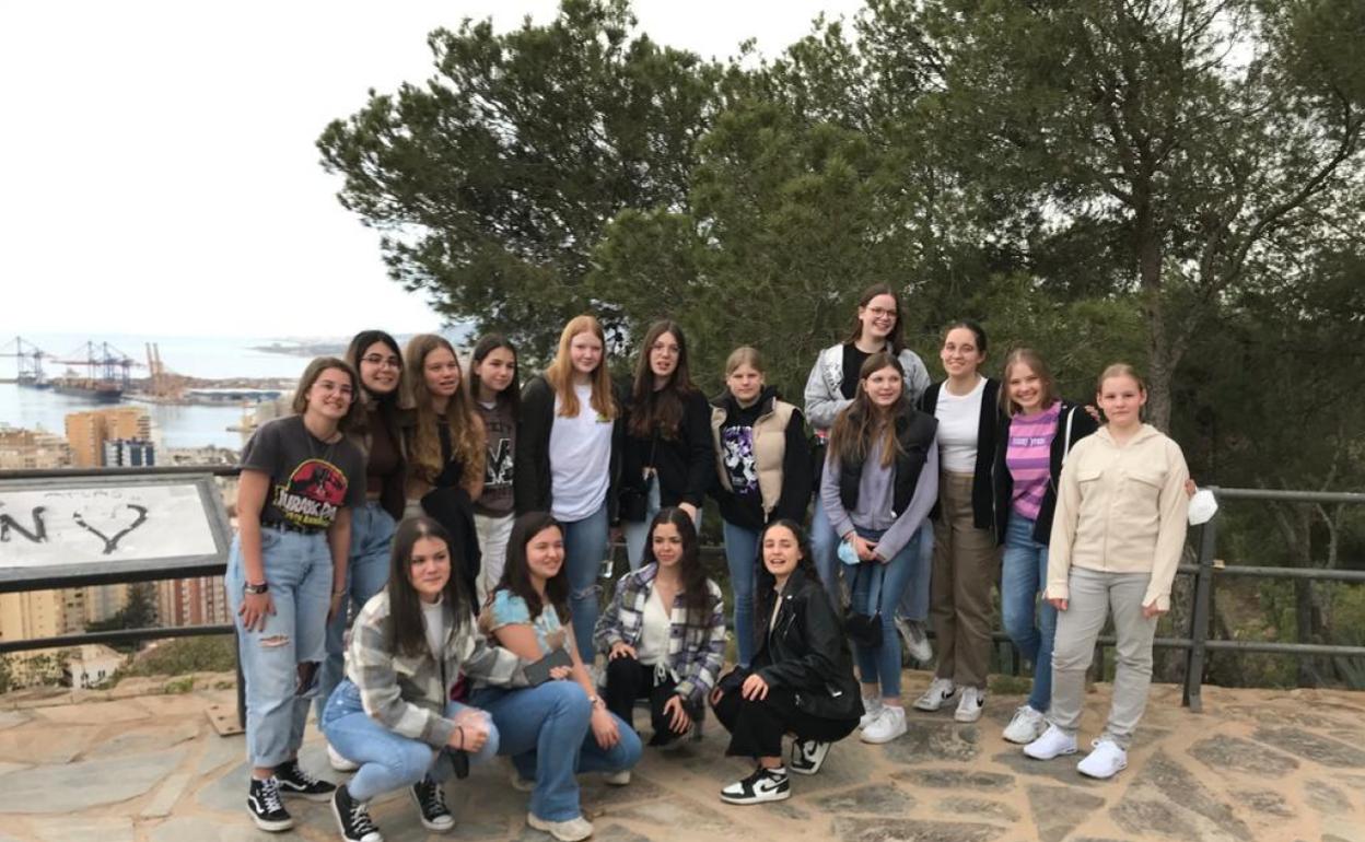 Los alumnos participantes en este proyecto Erasmus+, en Gibralfaro. 