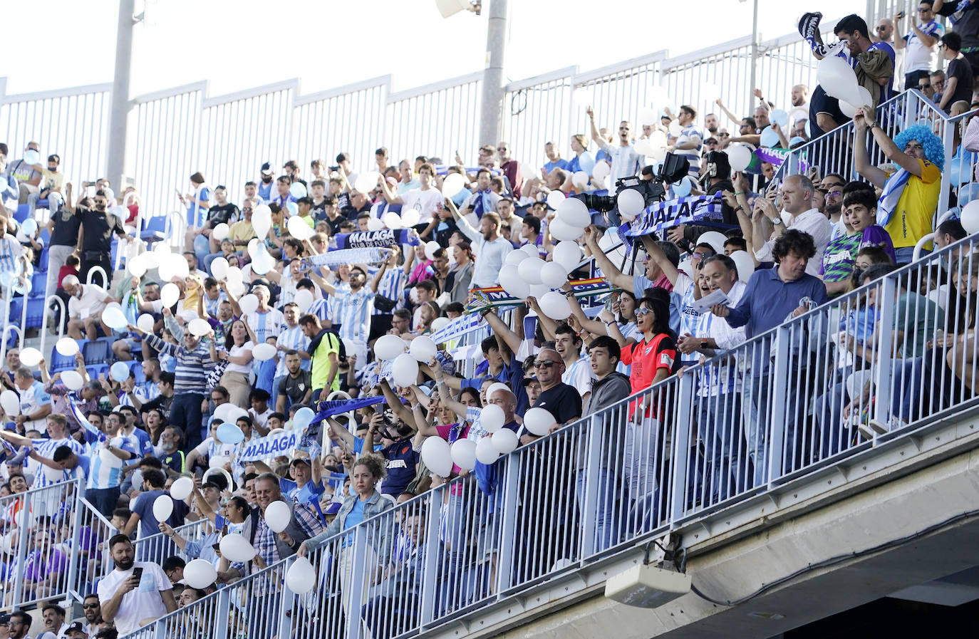 Hubo ambiente de excepción, con 21.834 espectadores en La Rosaleda 