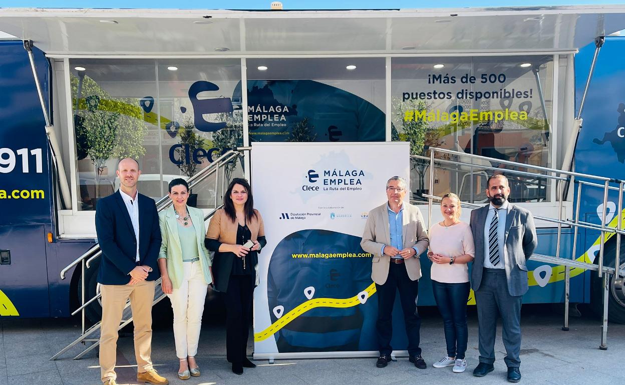 Autoridades y organizadores, en el evento celebrado este martes en Rincón de la Victoria. 