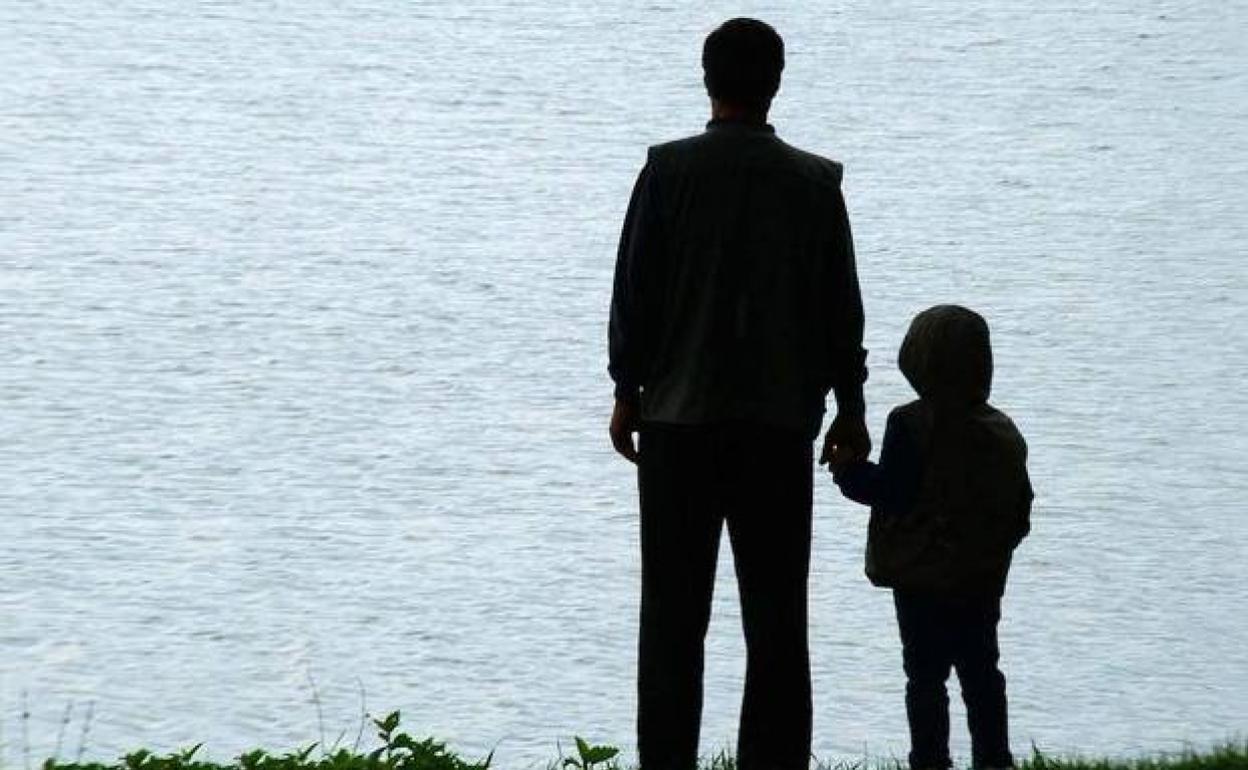 OCU: Los padres jubilados ya pueden reclamar la pensión de maternidad avalada por el Supremo con efecto retroactivo