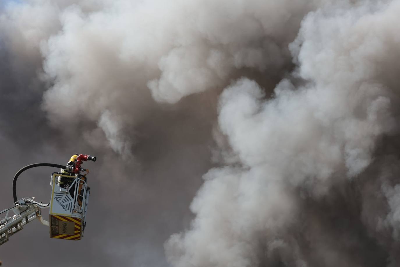 La imagen ha desatado la alerta entre los malagueños, que han realizado multitud de llamadas a los servicios de emergencias