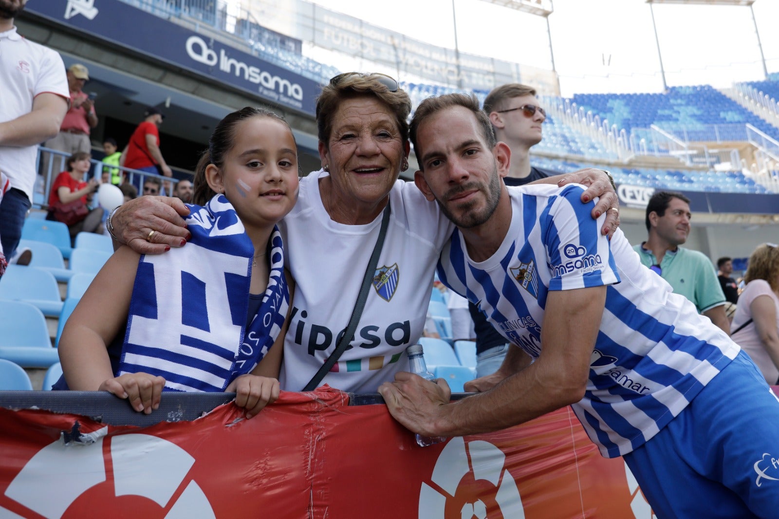 El acceso será gratuito al estadio malaguista durante los 27 partidos previstos este fin de semana 