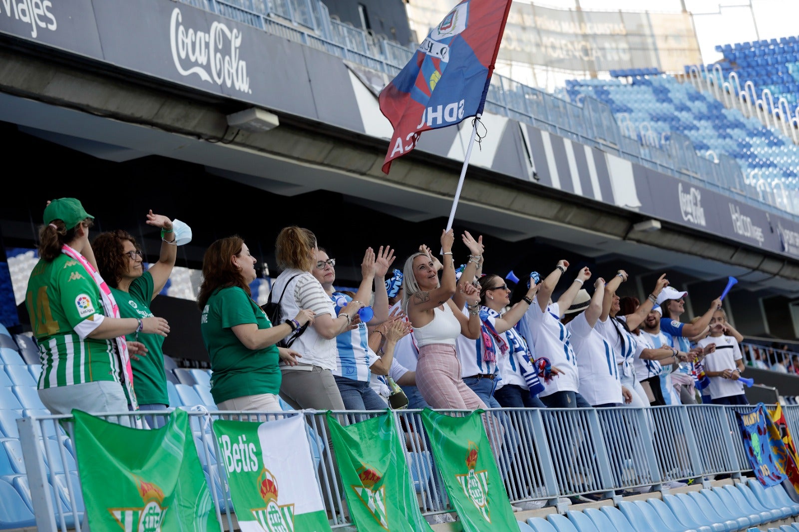 El acceso será gratuito al estadio malaguista durante los 27 partidos previstos este fin de semana 