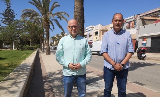 Jesús Pérez Atencia y Antonio Ariza, este miércoles en rueda de prensa en Torre del Mar. 