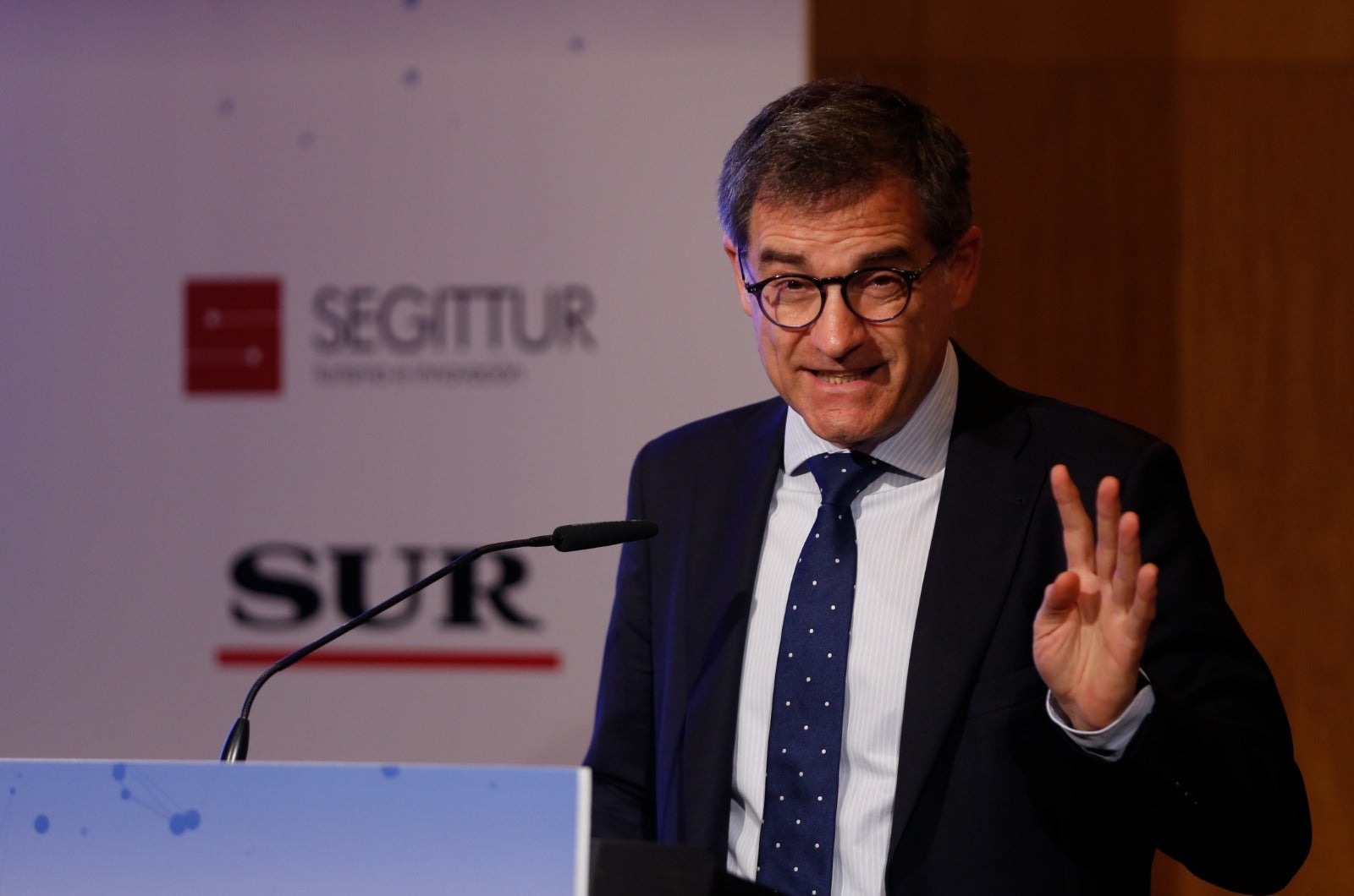 Organizado por Segittur y SUR, el evento ha analizado los retos del sector relacionados con la digitalización turística.