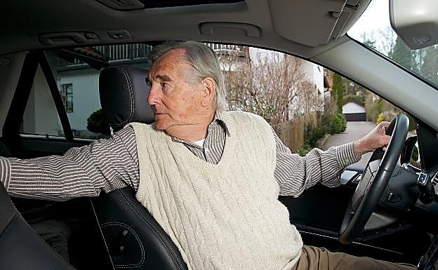 La DGT plantea la nuevas medidas para renovar el carné de conducir para mayores de 65 años