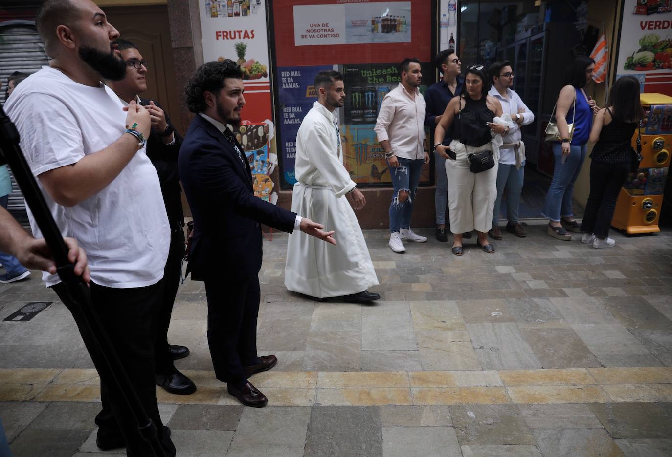 La Virgen de Araceli realiza su primera salida anual en mayo. 