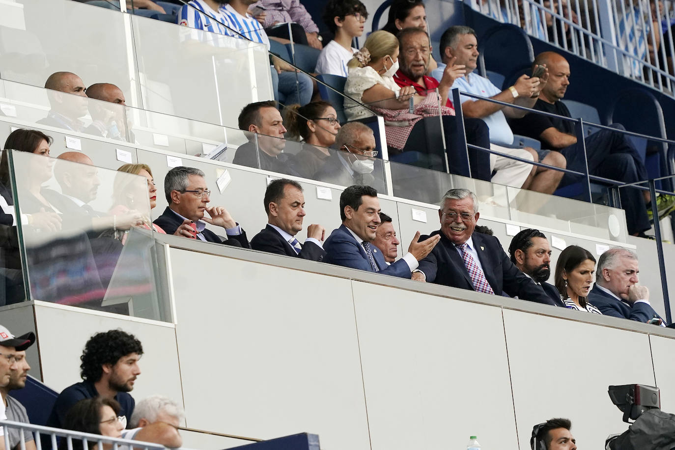 El Málaga pierde con el Burgos en La Rosaleda. 