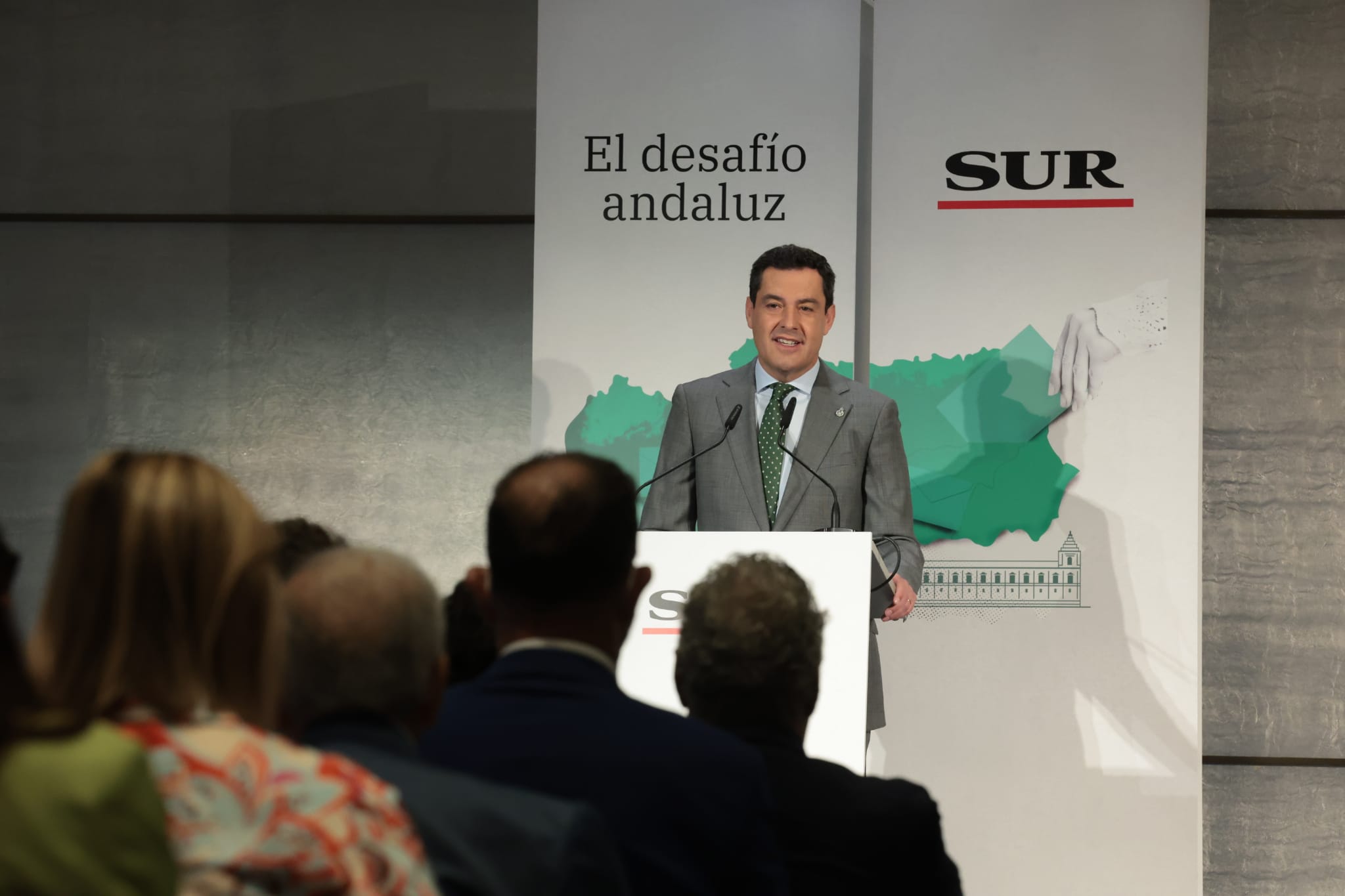 El presidente de la Junta ha anunciado en este foro organizado por SUR que Málaga contará en 2023 con un nuevo hospital público: el Pascual 