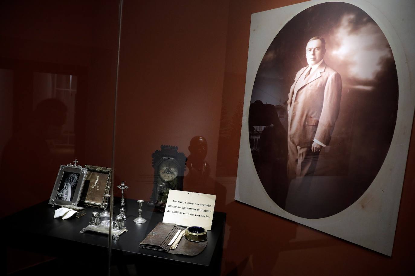 La última exposición por el centenario de la Agrupación de Cofradías podrá visitarse hasta finales de julio. 