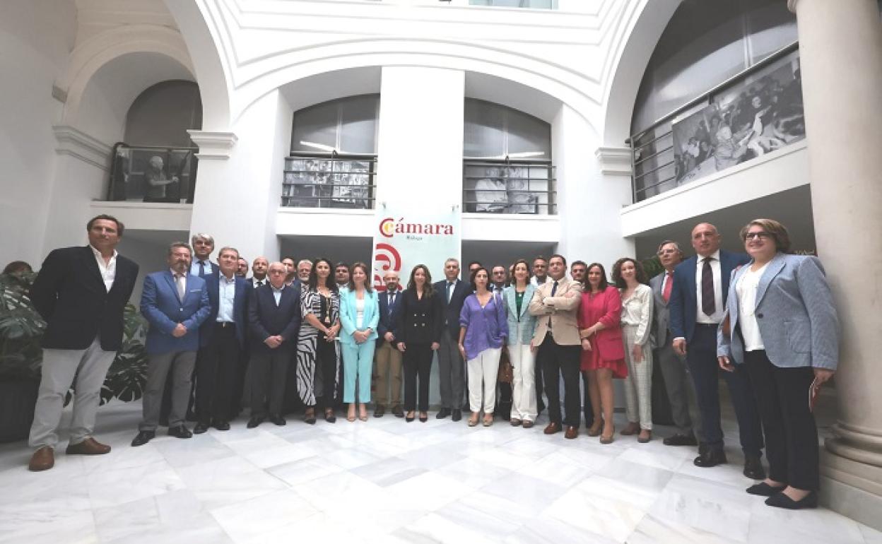 Foto de familia en el acto realizado por la Cámara de Comercio para hablar sobre la internacionalización de las pymes malagueñas. 