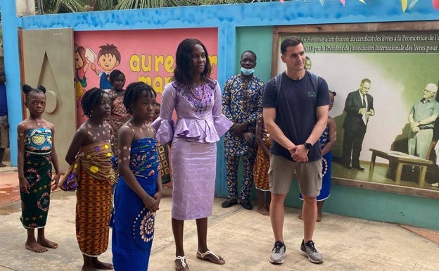 Imagen principal - Visita al Complexe Scolaire Sainte Eulalie en la ciudad de Abomey-Calavi.