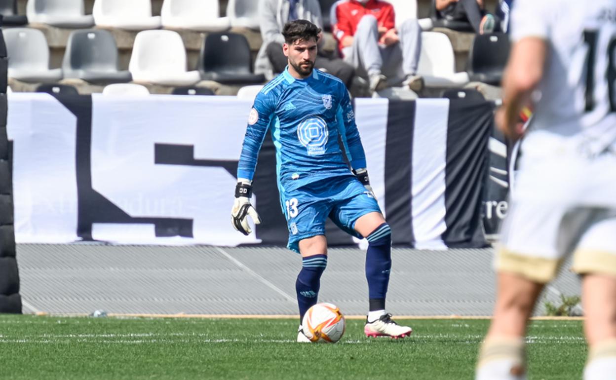 Gonzalo, durante un partido con el Badajoz.