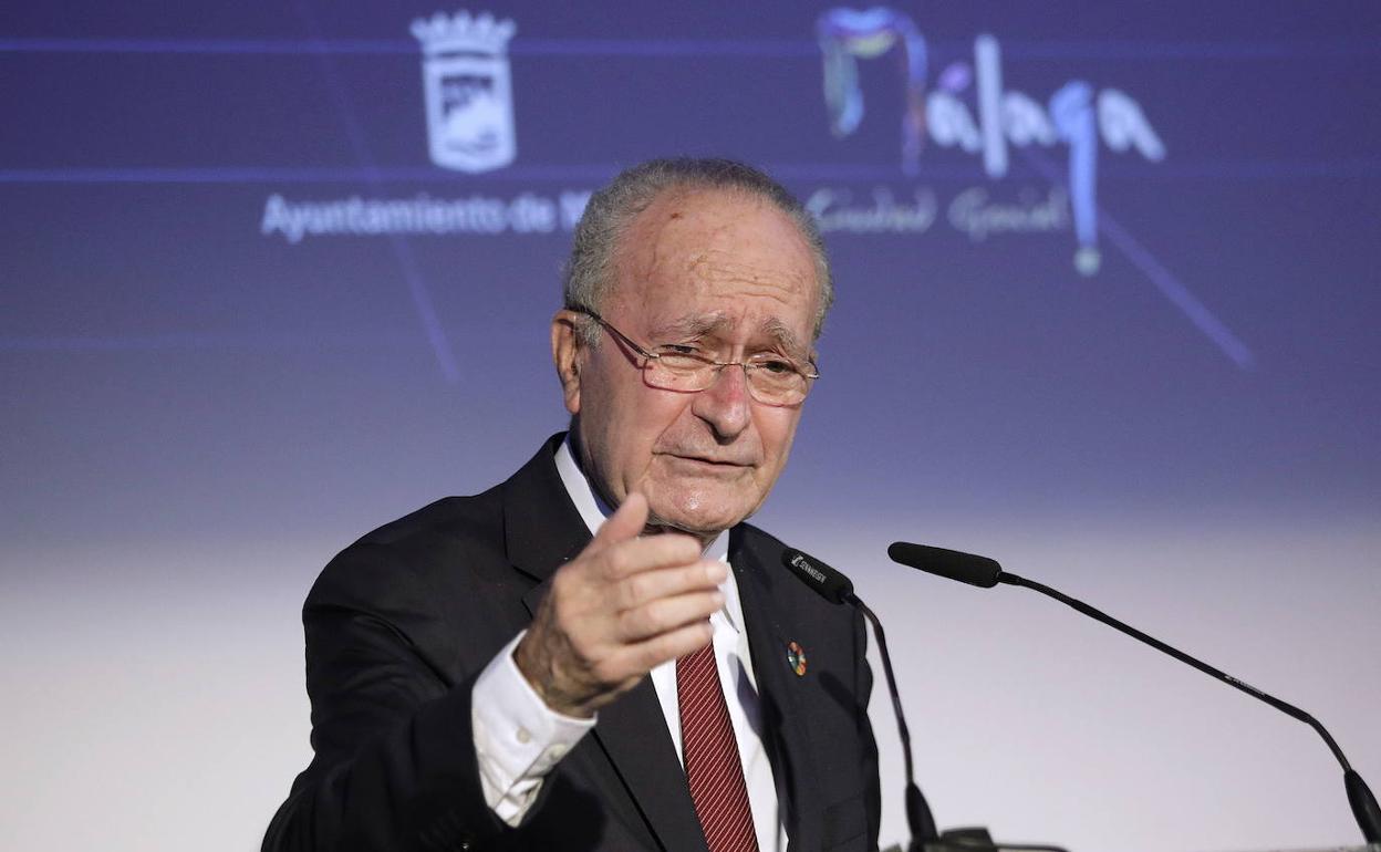 Francisco de la Torre admite que la falta de respaldo de la Junta al Plan Málaga Litoral complica su financiación