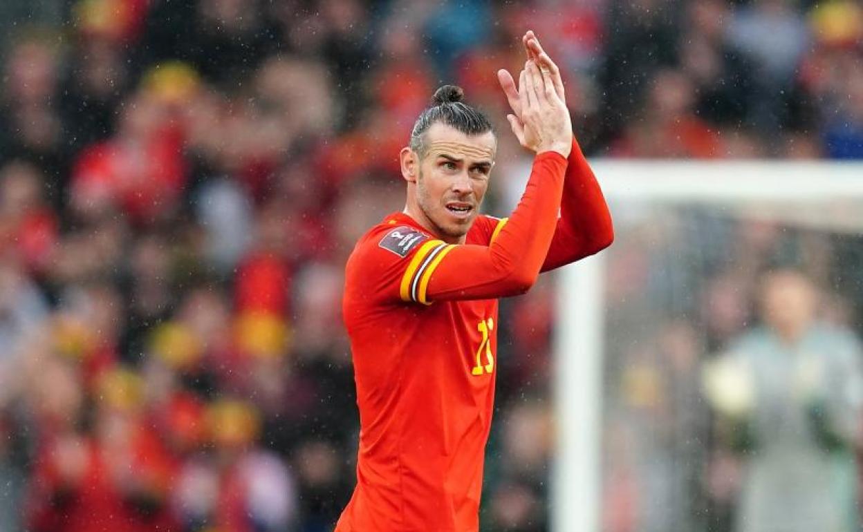 Gareth Bale, durante un partido con la selección de Gales.