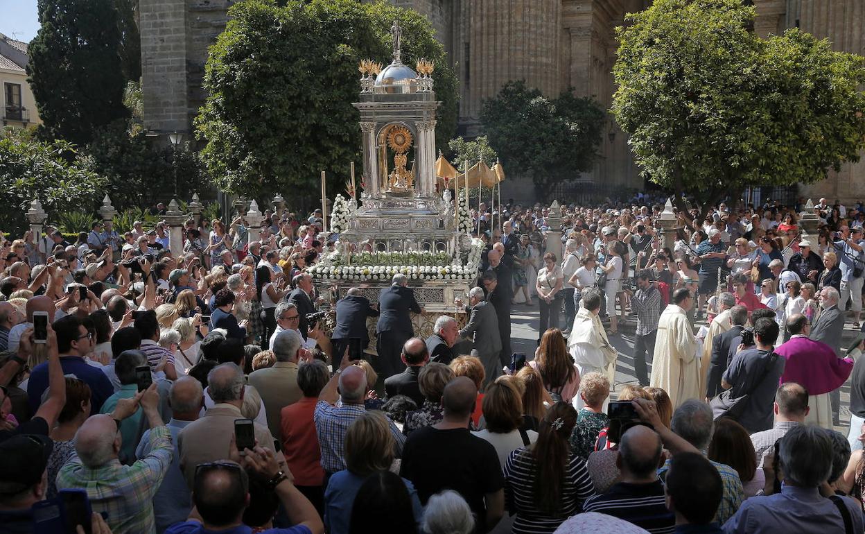 La procesión del Corpus Christi saldrá por la puerta del patio de los Naranjos.