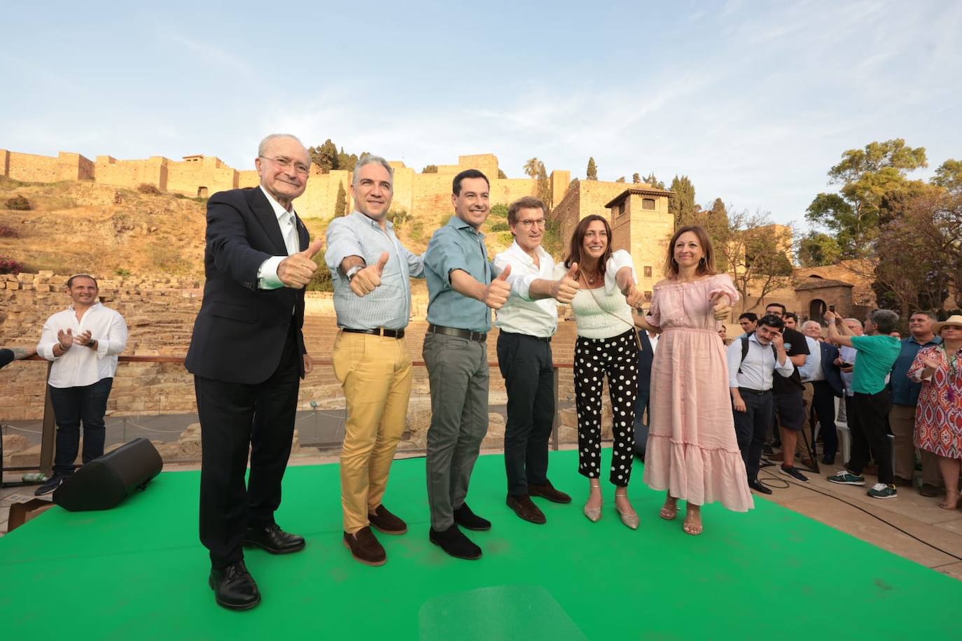 El PP celebró su mítin central en Málaga en la calle Alcazabilla. 