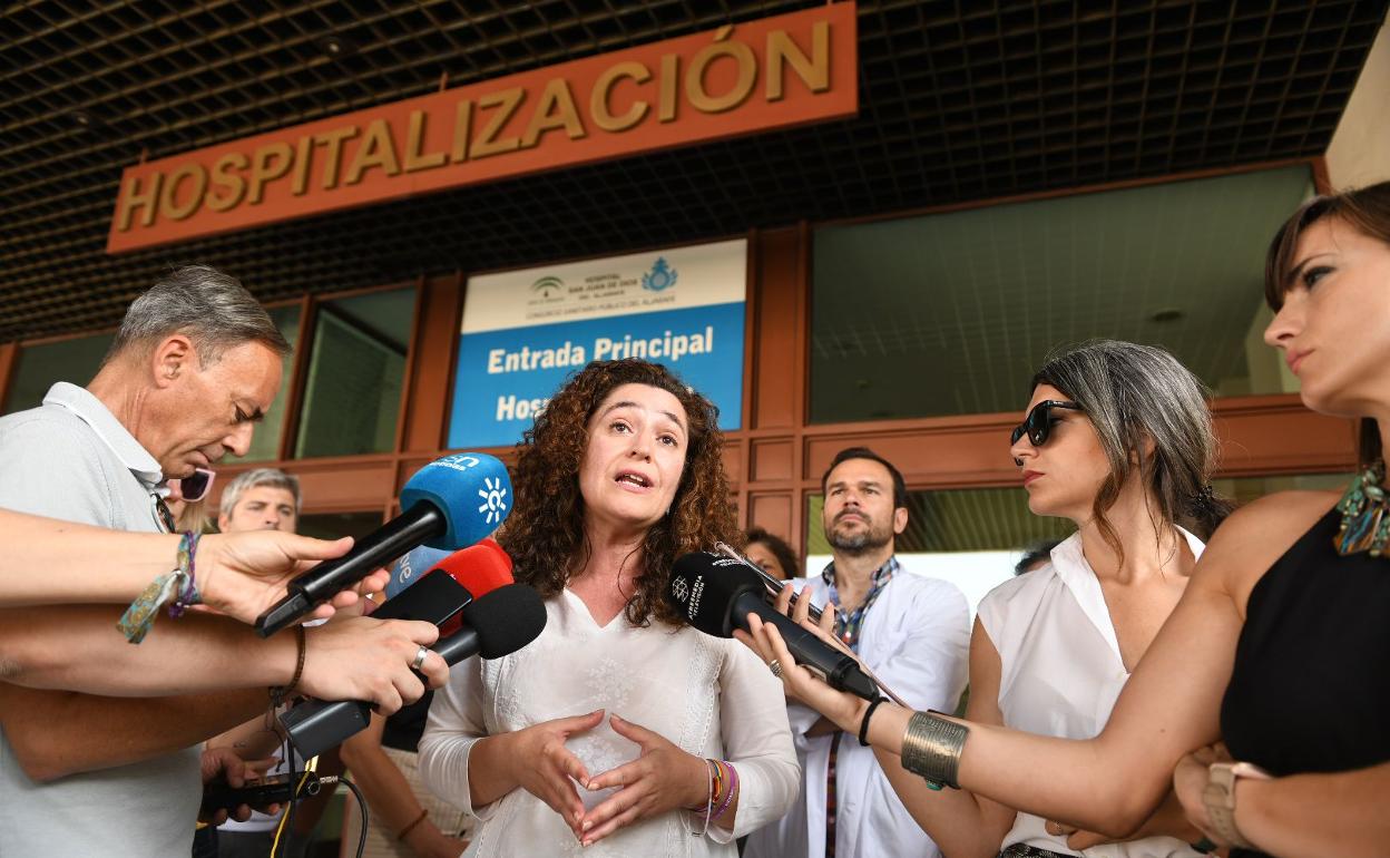 Inma Nieto ha hecho parada este jueves en el Hospital San Juan de Dios de Bormujos (Sevilla). 