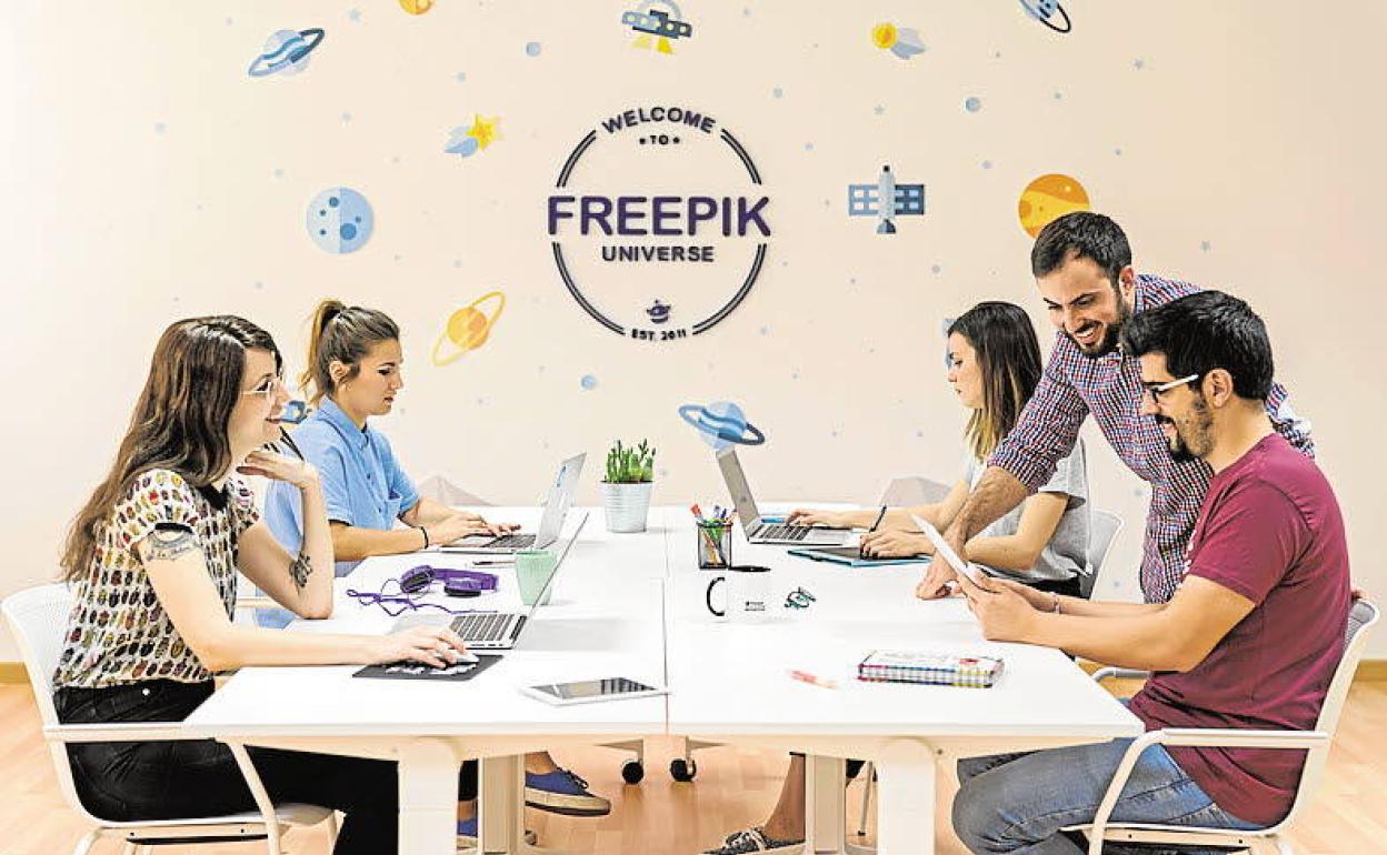 Freepik adquiere la británica Videvo, entrando de lleno en el segmento de vídeo y audio