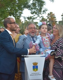 Imagen secundaria 2 - Momentos del primer día de feria.