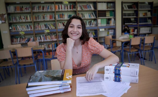 Elisa Polonio de Porres, que ha estudiado en el Emilio Prados, ha obtenido la mejor nota de selectividad en Málaga. 