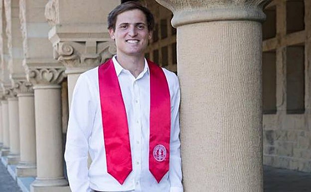 Axel Geller, en su graduación en la Universidad de Stanford. 