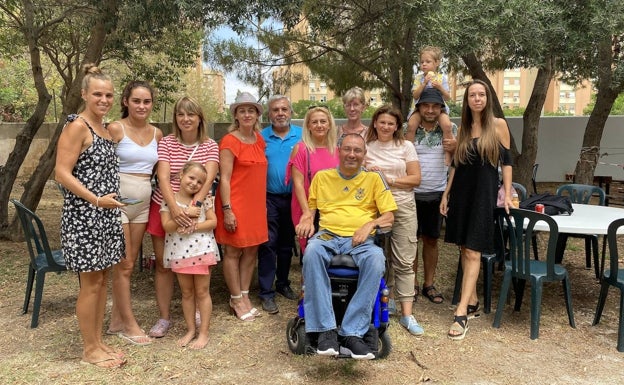 Algunas de las familias ucranianas que han participado en la jornada. 