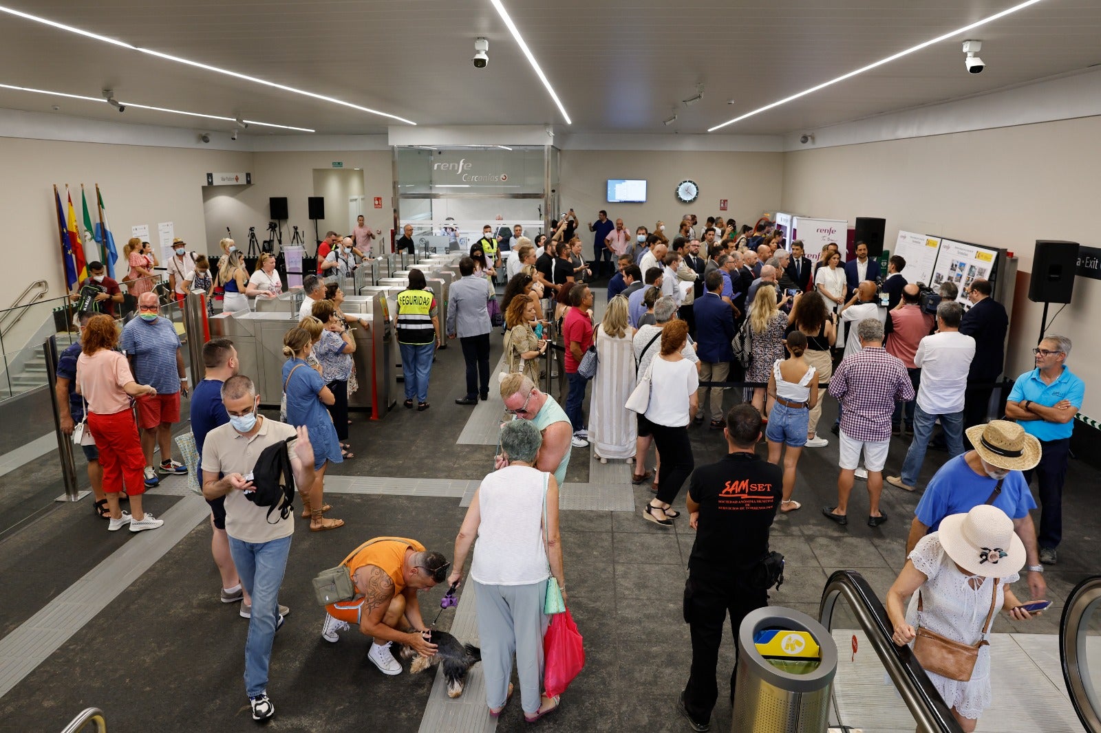 Renfe ha reformado la estación de Cercanías ubicada en el centro de Torremolinos. 