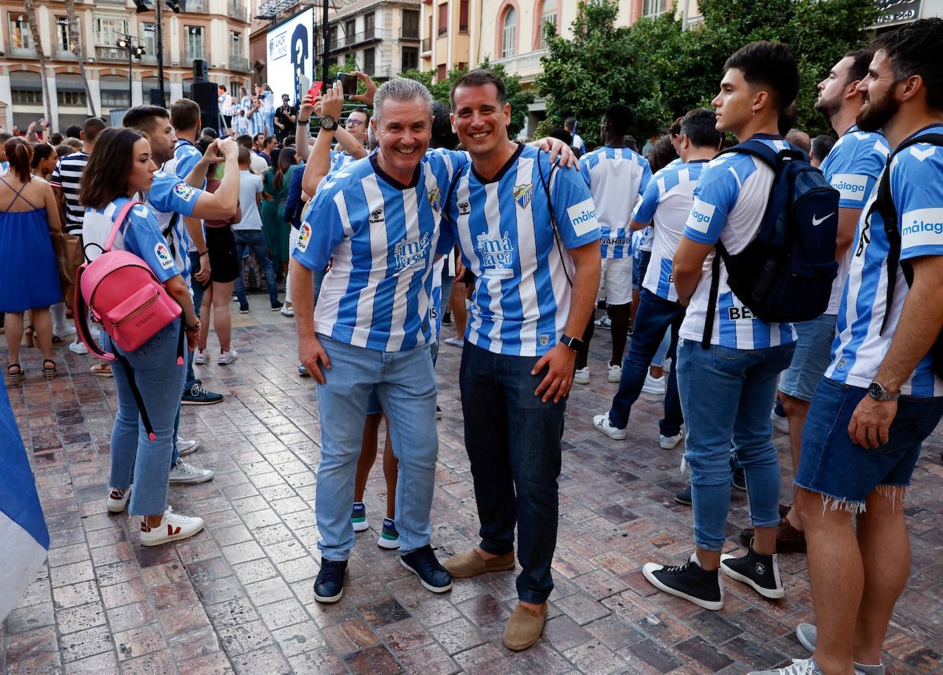 El Málaga desveló la que será la camiseta de su primera equipación 