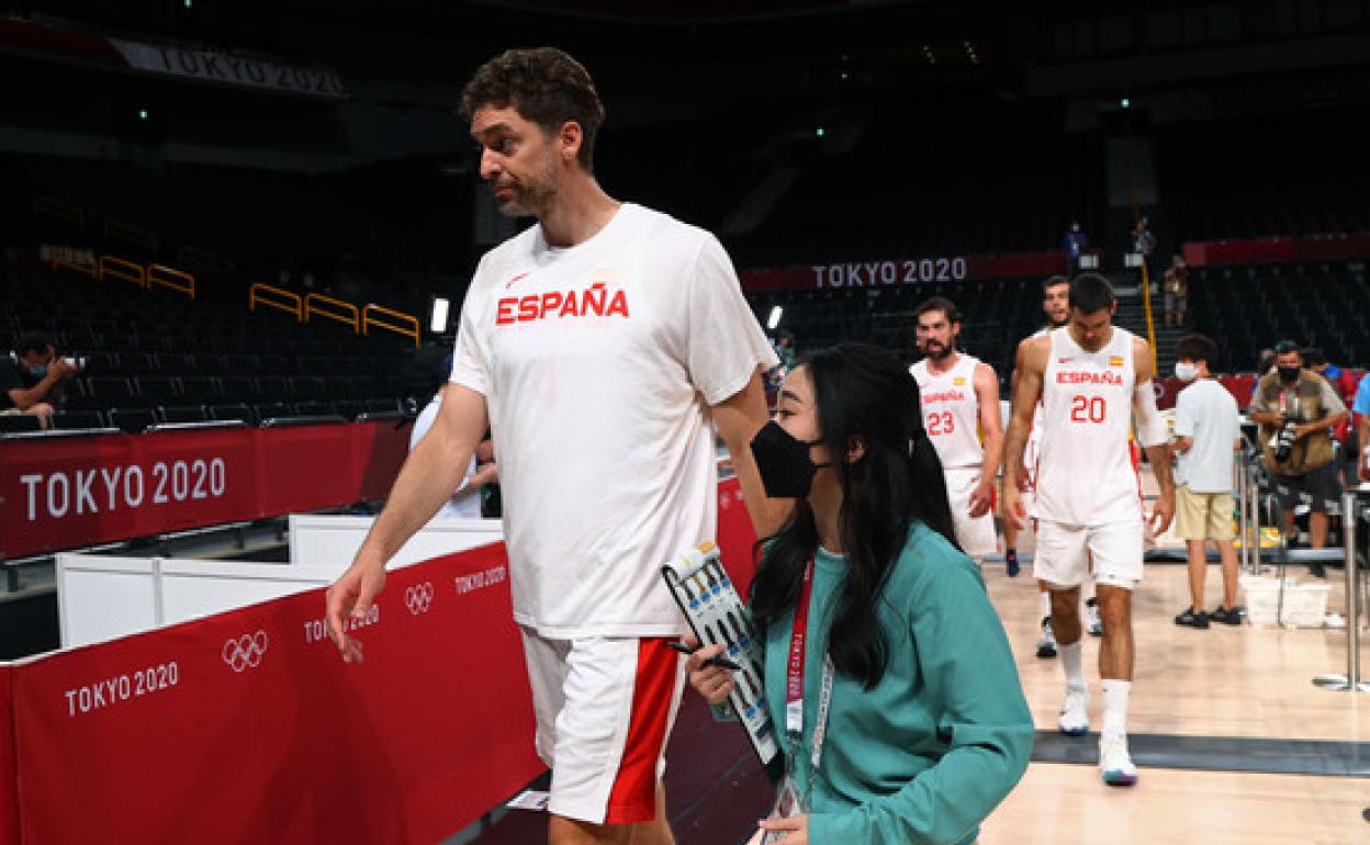 Pau Gasol tras un partido con la selección española.