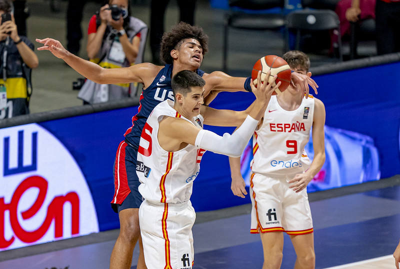 Fotos: El Carpena vibra con España en la final del Mundial sub-17