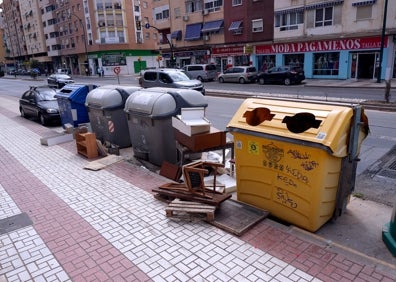 Imagen secundaria 1 - Varias calles del distrito de Carretera de Cádiz. 