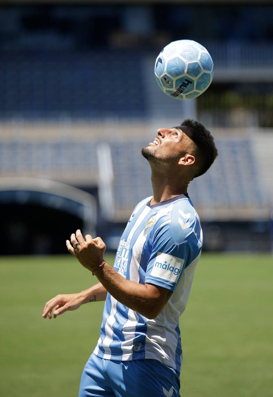 El Málaga presentó a los cinco fichajes en La Rosaleda 