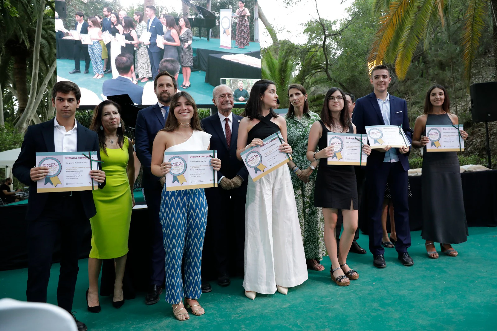 Los estudiantes han sido premiados por el Ayuntamiento. 