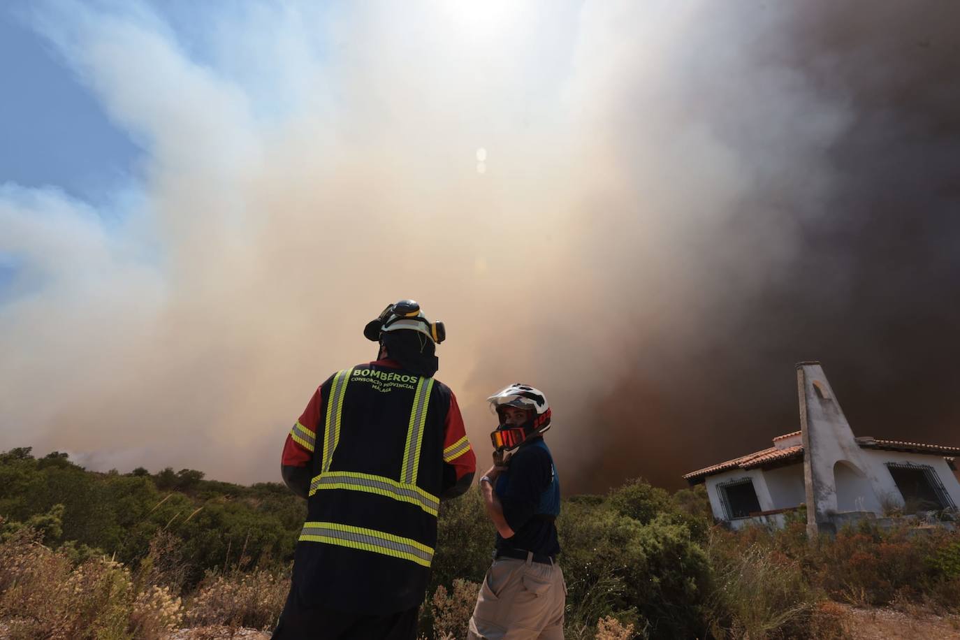 Vista del incendio desde la zona de Alhaurín de la Torre 