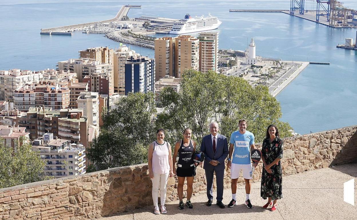 Losada, Navarro, De la Torre, Ruiz y Sánchez, en la presentación de ayer. 