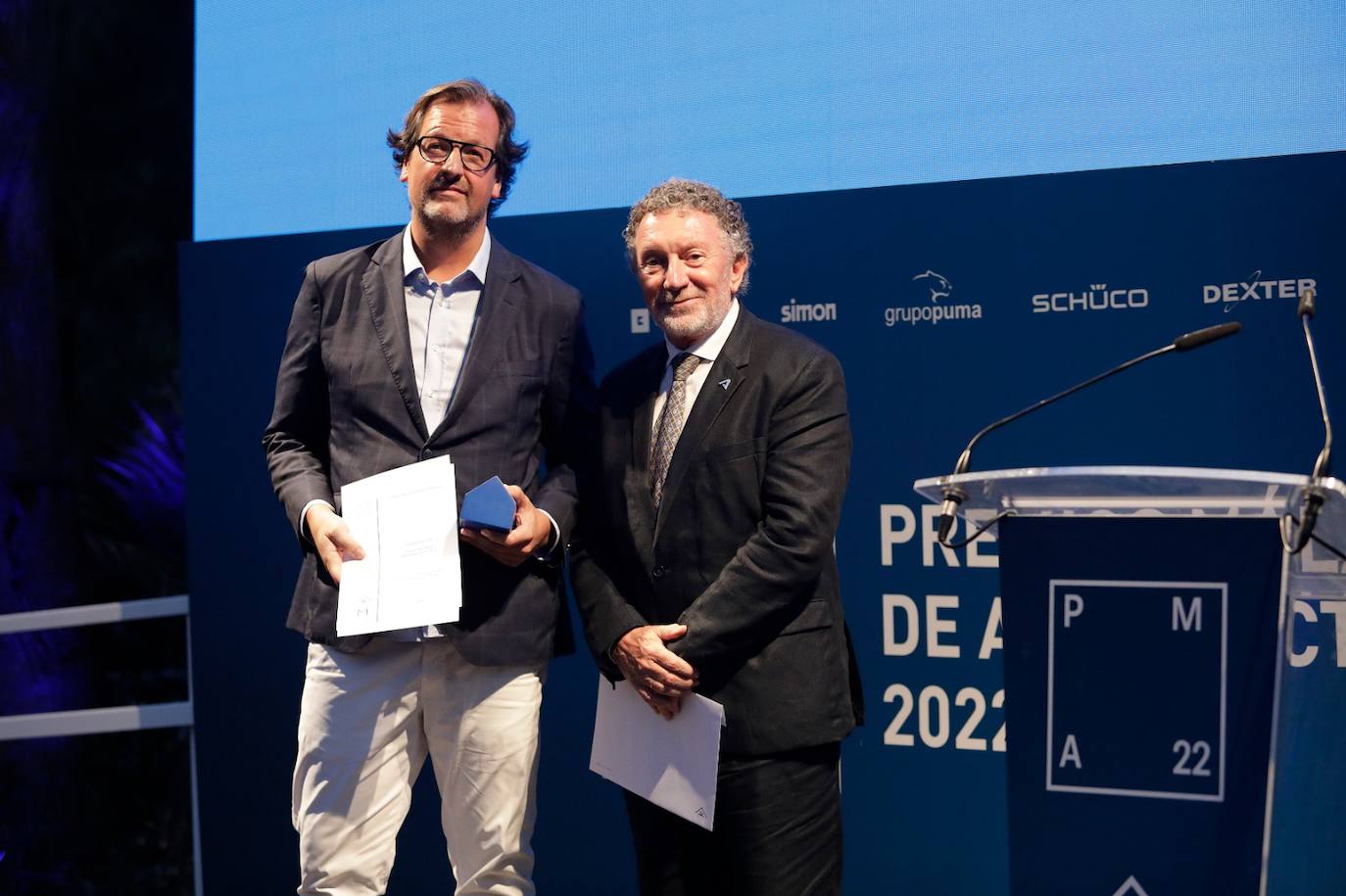 El nuevo pabellón de gobierno de la Universidad gana el primer premio. La nueva sede de Cruz Roja y la Facultad de Psicología y Logopedia, también distinguidos. 