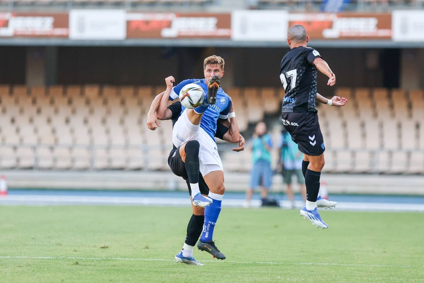 El Málaga disputa un nuevo amistoso ante el Xerez. 