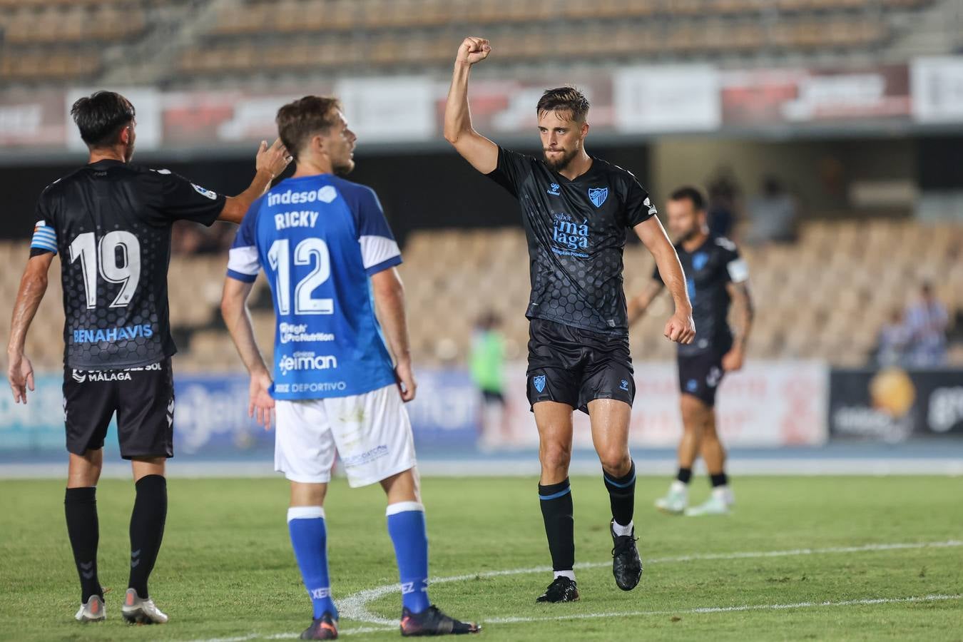 El Málaga disputa un nuevo amistoso ante el Xerez. 