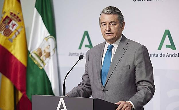 El consejero de Presidencia, Interior y Diálogo Social de la Junta de Andalucía, Antonio Sanz