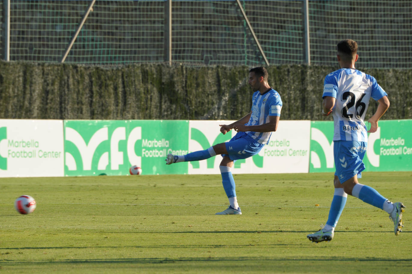 El Málaga acusó el calor y la ausencia de cambios ante el equipo árabe 