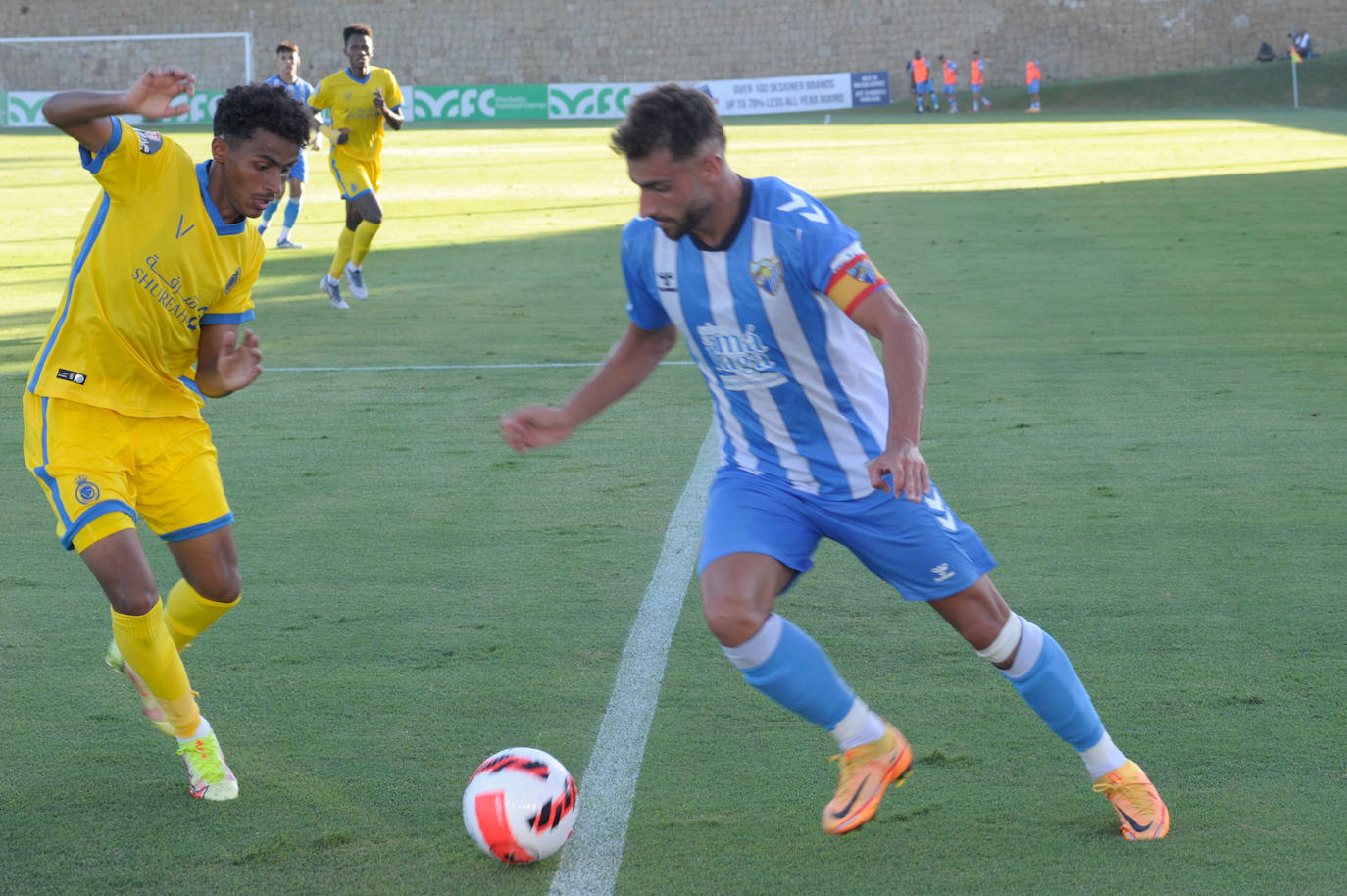 El Málaga acusó el calor y la ausencia de cambios ante el equipo árabe 