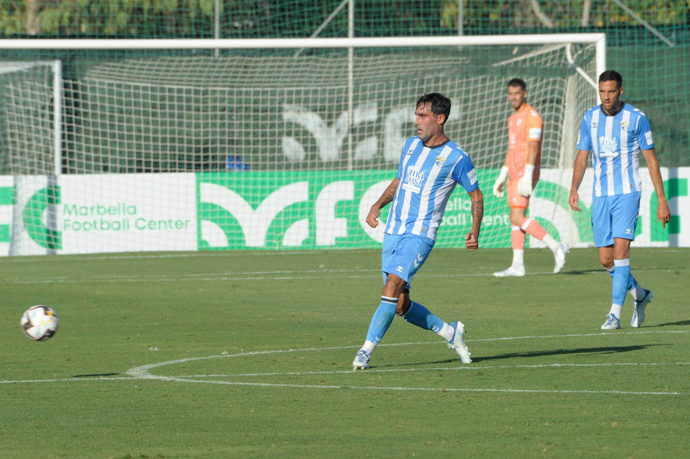 El Málaga acusó el calor y la ausencia de cambios ante el equipo árabe 