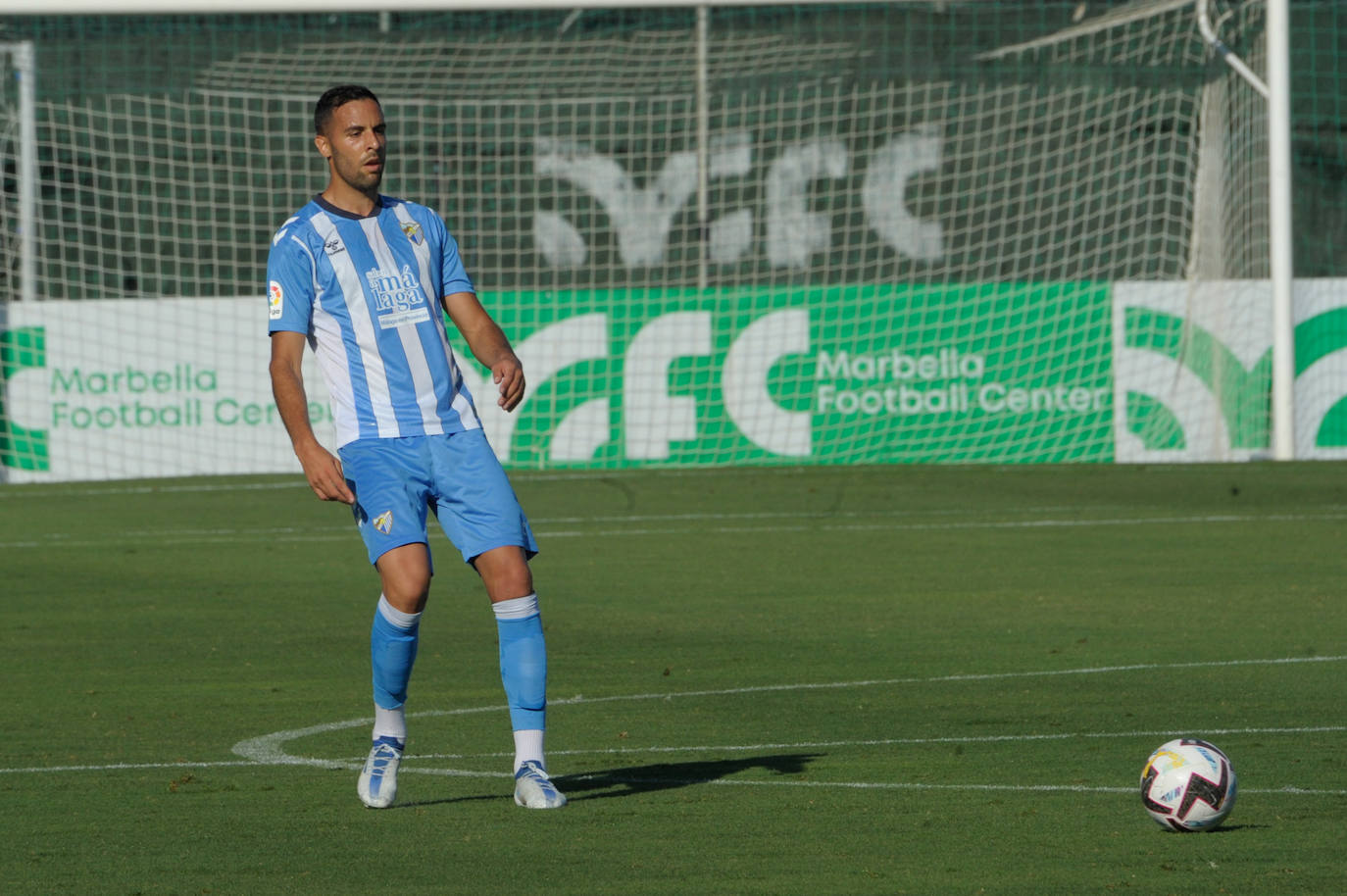 El Málaga acusó el calor y la ausencia de cambios ante el equipo árabe 