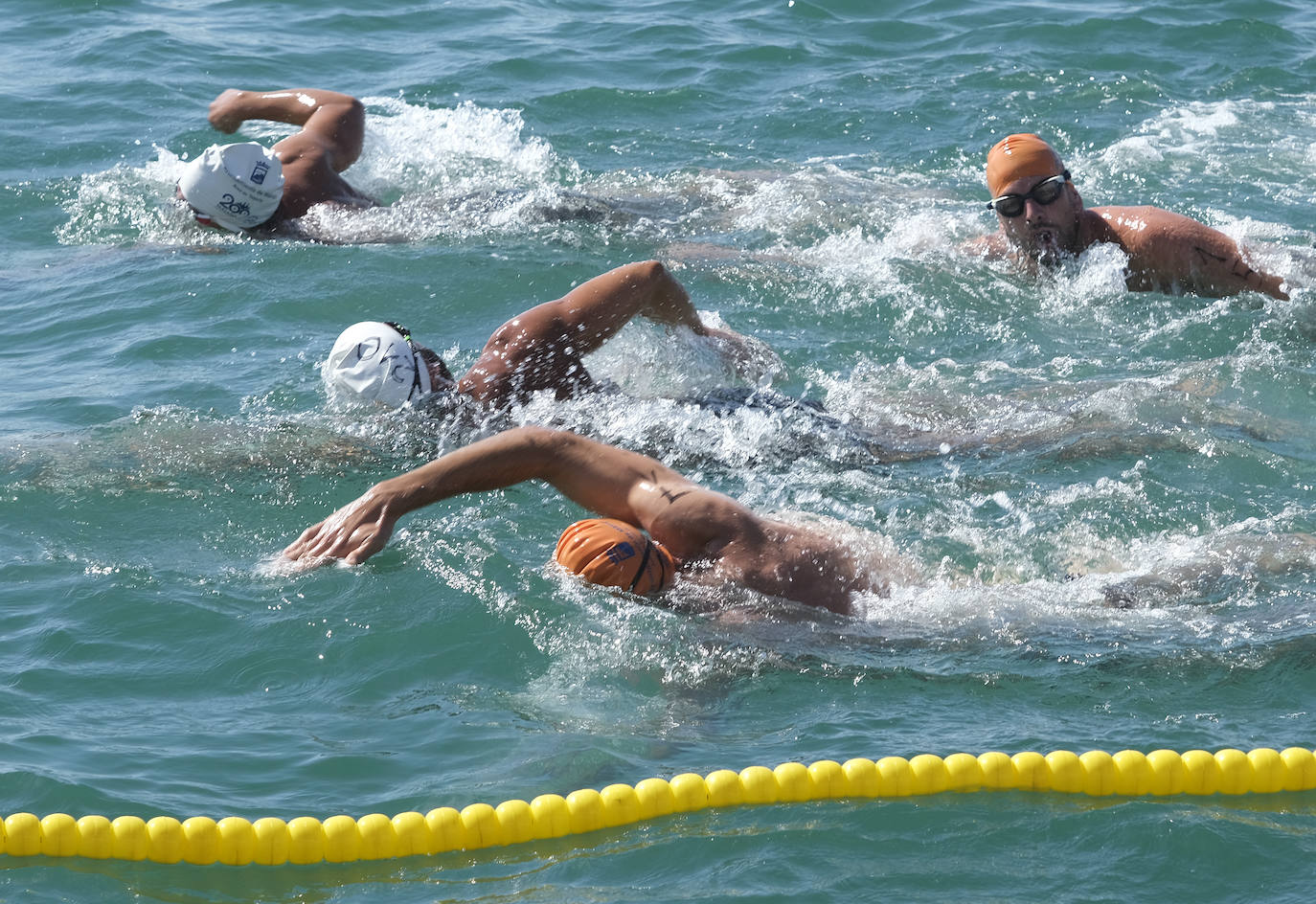 Más de medio millar de nadadores participaron en la prueba 