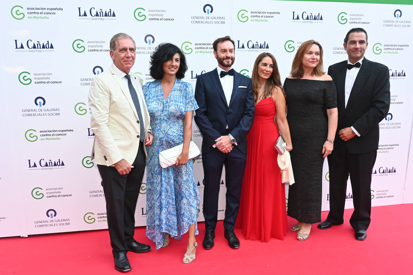 La Cena de Gala de la Asociación Española Contra el Cáncer de Marbella ha regresado por todo lo alto reuniendo a más de 500 personas en la Finca de La Concepción para apoyar la labor de este colectivo que atiende a los pacientes que padecen esta enfermedad y a sus familias