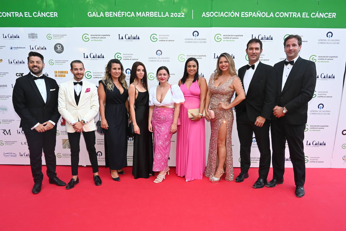 La Cena de Gala de la Asociación Española Contra el Cáncer de Marbella ha regresado por todo lo alto reuniendo a más de 500 personas en la Finca de La Concepción para apoyar la labor de este colectivo que atiende a los pacientes que padecen esta enfermedad y a sus familias