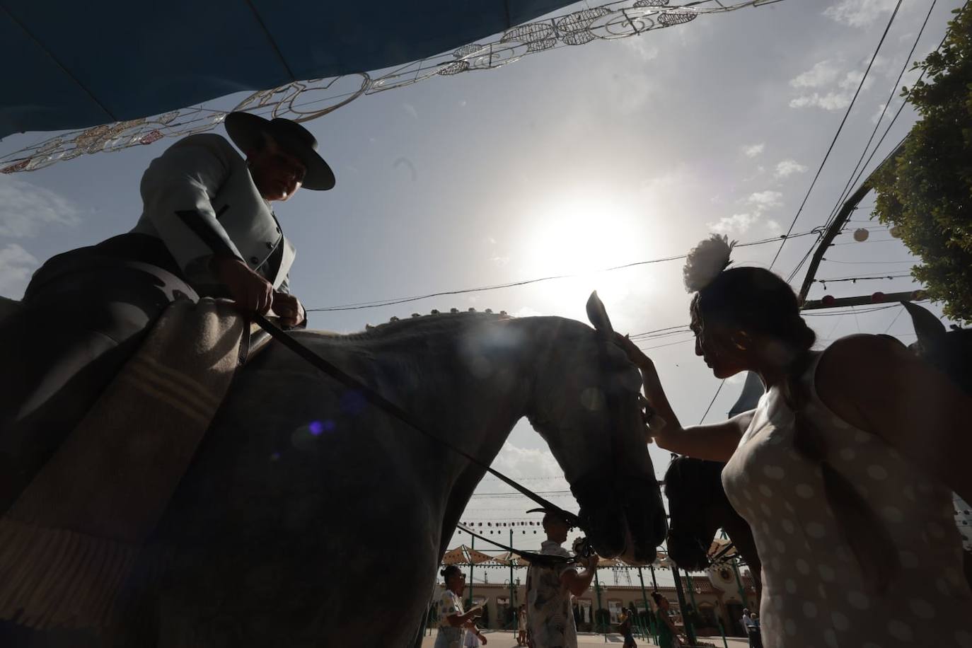 Mayores, familias y caballistas ambientaron el real de la Feria en la tarde del domingo 