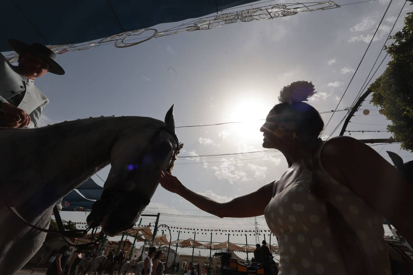 Mayores, familias y caballistas ambientaron el real de la Feria en la tarde del domingo 